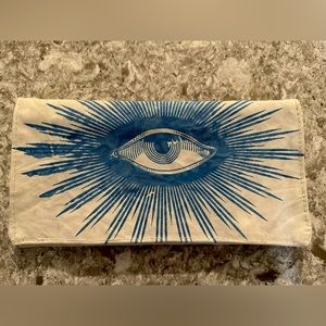 TOTEM clutch leather